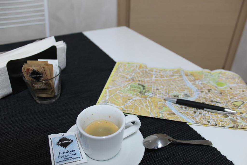 Home 57 Relais Рим Экстерьер фото